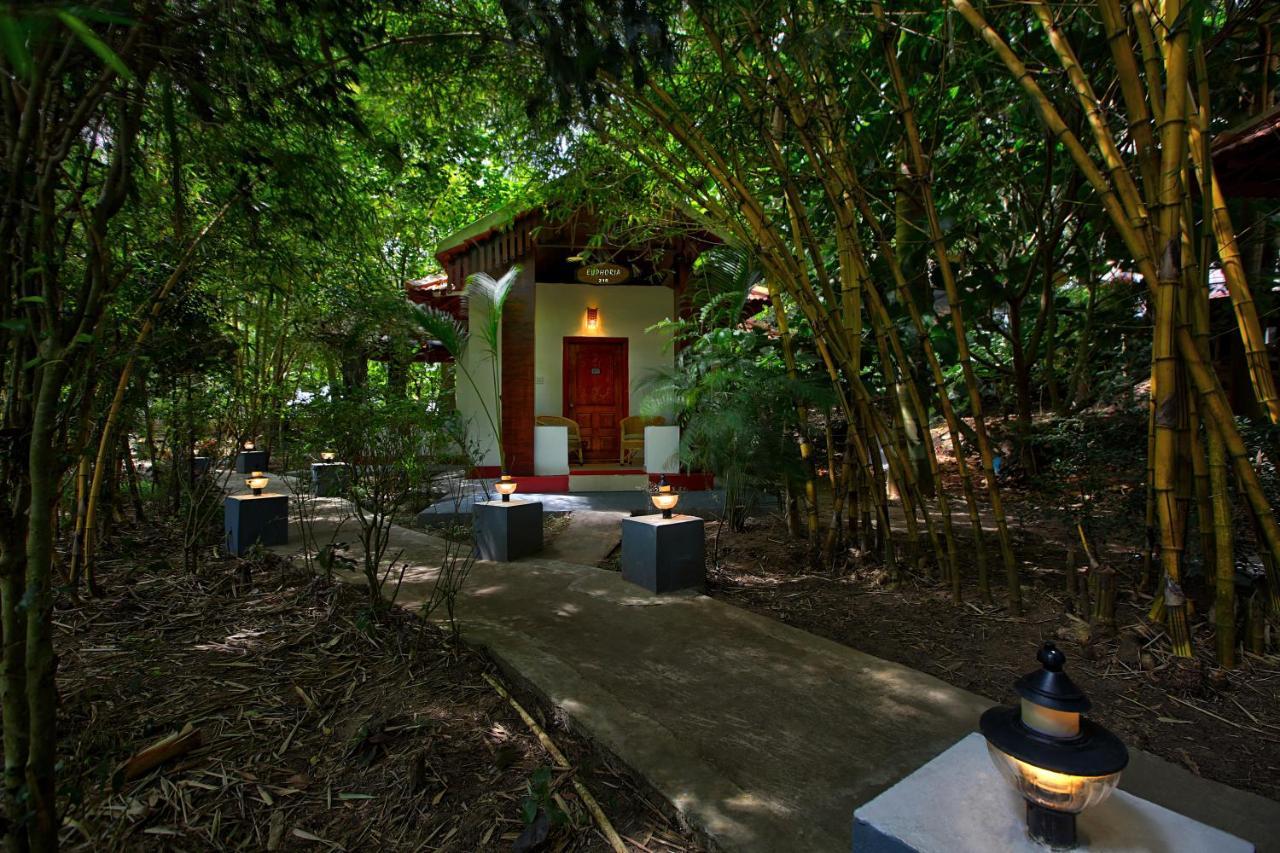 Gokulam Grand Resort & Spa, Coorg Kushalnagar Exterior photo