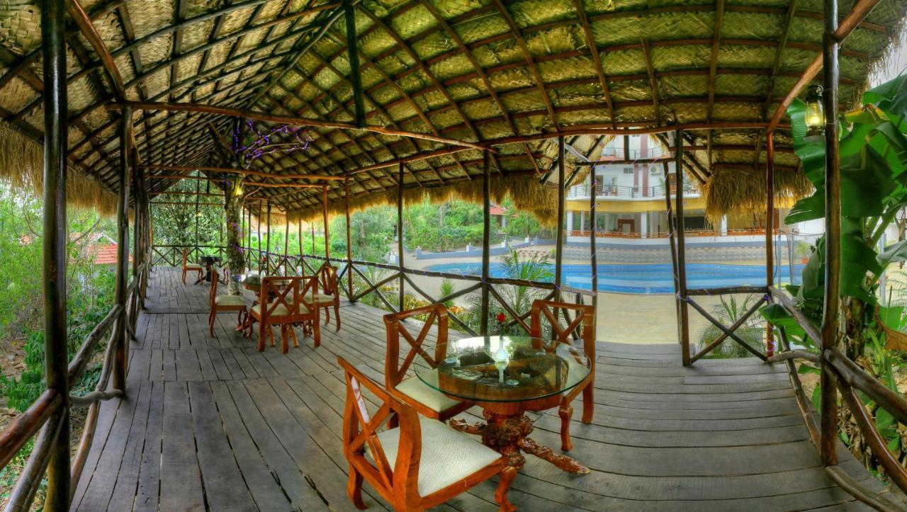 Gokulam Grand Resort & Spa, Coorg Kushalnagar Exterior photo